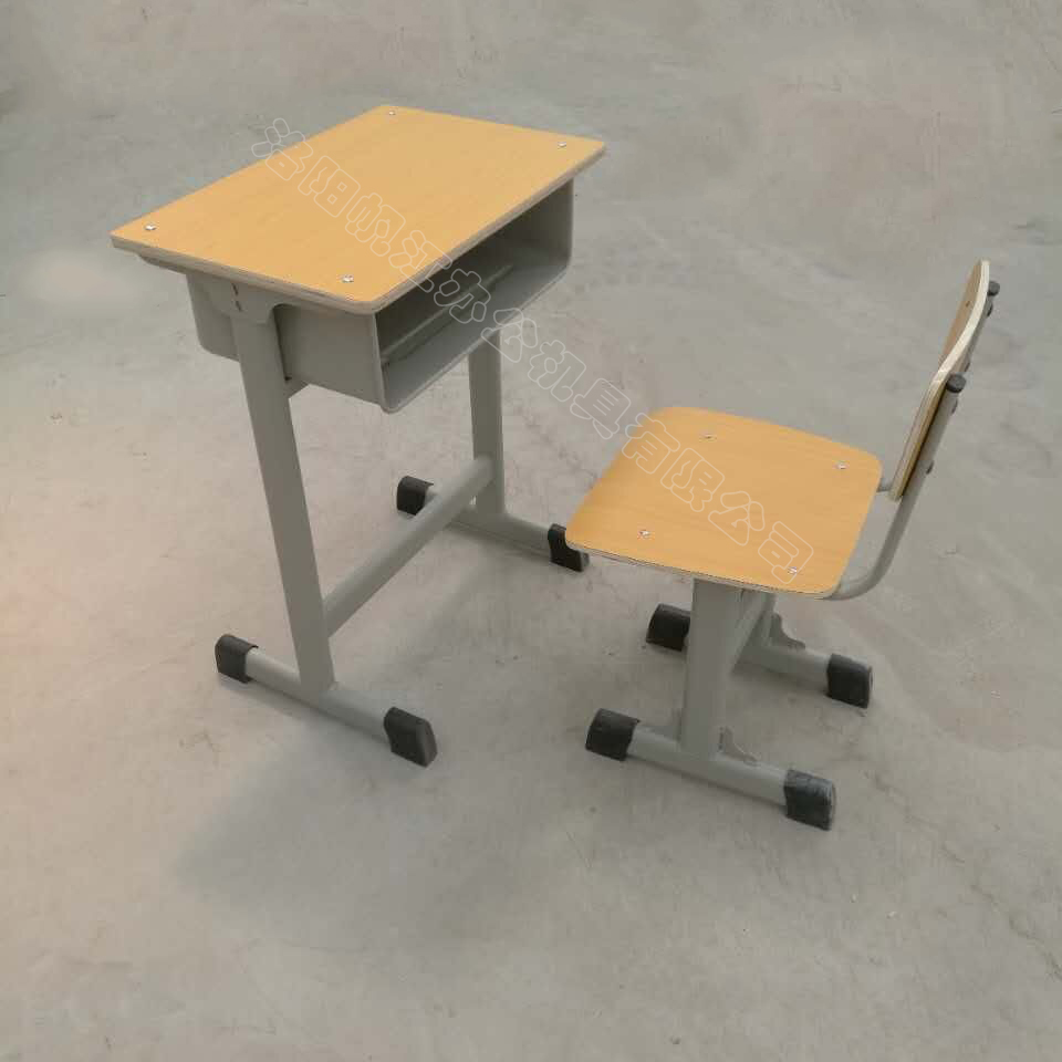 固定课桌椅.jpg